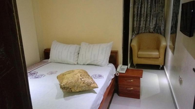 Ben Auto Hotel Лаґос Екстер'єр фото