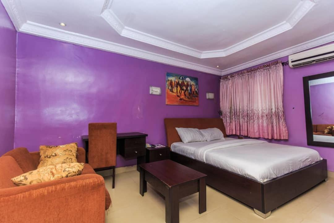 Ben Auto Hotel Лаґос Екстер'єр фото
